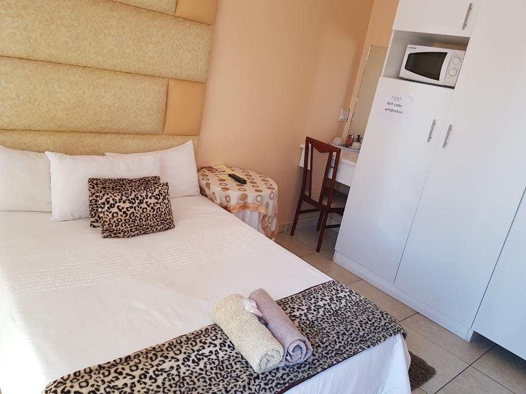 Ethen Guesthouse Полокване Екстер'єр фото